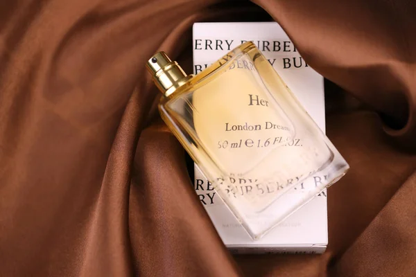 Kharkiv Ukraine November 2021 Burberry Her London Dream 50Ml Fragrance — Stock Photo, Image