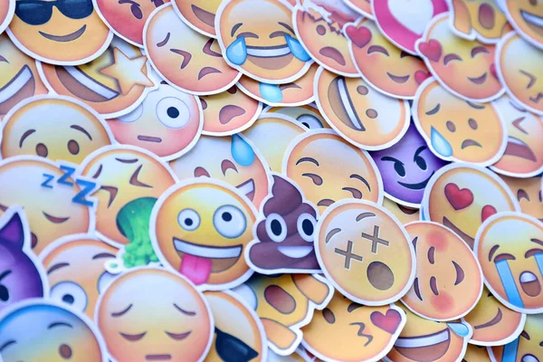 Ternopil Ukraine Kwiecień 2022 Duży Zestaw Naklejek Żółtymi Twarzami Emoji — Zdjęcie stockowe