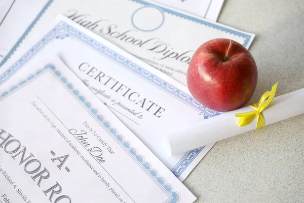 Honor Roll Recognition Certificate Achievement High School Diploma Lies Table — Stockfoto