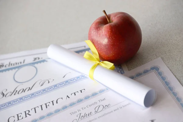 Honor Roll Recognition Certificate Achievement High School Diploma Lies Table — Stockfoto