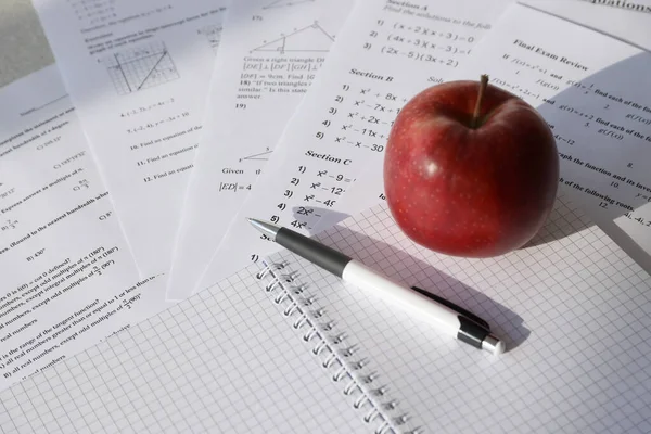 Handwriting Mathematics Quadratic Equation Examination Practice Quiz Test Maths Class — 스톡 사진