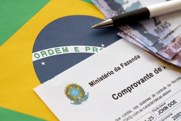 TERNOPIL, UKRAINE - 20 Mayıs 2022: Ministerio da Fazenda logosuyla toplanan kanıt - Bakanlık, ülkelerin ekonomik, mali ve mali politikalarının formüle edilmesi ve uygulanmasından sorumludur