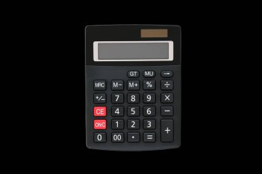 Güneş paneli ve siyah arkaplanda izole edilmiş iki kırmızı düğmeli büyük siyah dikdörtgen hesap makinesi