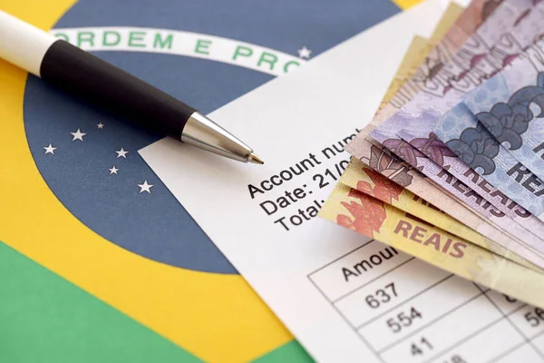 Toll Brazil Pénzzel Brazil Köztársaság Zászlóján Üzleti Számviteli Vagy Adófizetési — Stock Fotó
