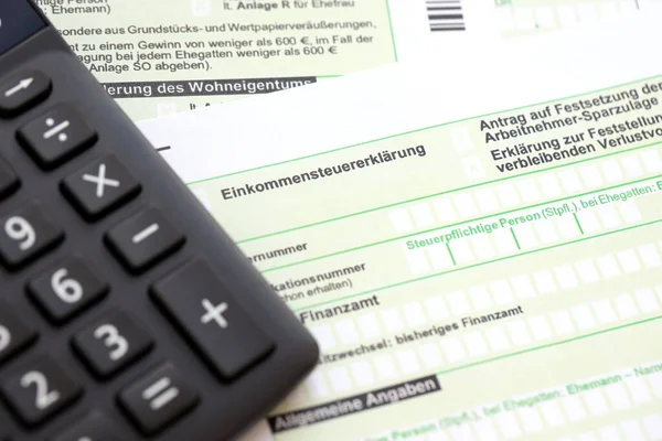 Declaración Declaración Impuestos Anual Alemán Calculadora Encuentra Mesa Contable Cerca — Foto de Stock