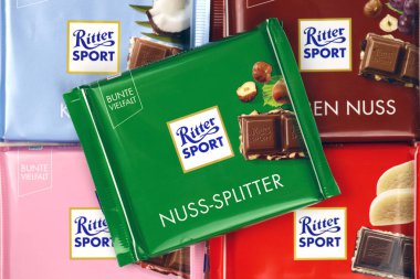 KHARKIV, UKRAINE - 8 Aralık 2020: Ritter Spor Çikolata Ürünü. Ritter Spor şirketi 1912 yılında Almanya 'nın Stuttgart-Bad Cannstatt kentinde kuruldu.