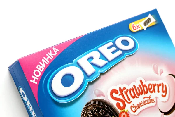 Ternopil Ukraine Траїна 2022 Золота Полунична Скринька Чізкейсу Бренд Oreo — стокове фото