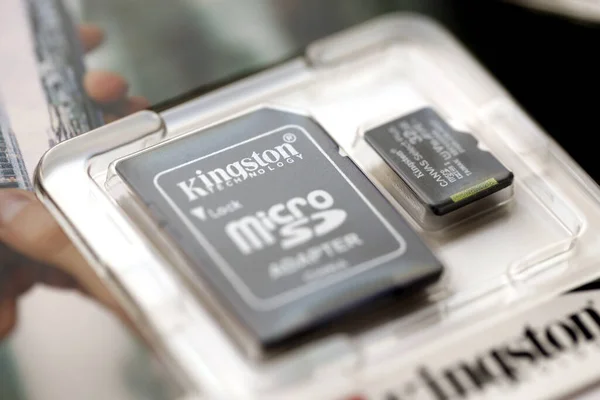 Ternopil Ucraina Luglio 2022 Scheda Flash Memoria Kingston Micro 32Gb — Foto Stock
