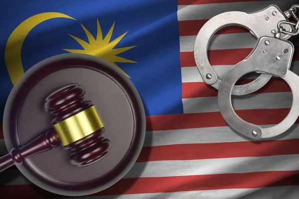 Malaysia Flag Judge Mallet Handcuffs Dark Room Concept Criminal Punishment — Stock Photo, Image