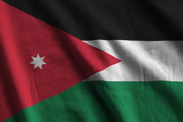 Bandera Jordania Con Grandes Pliegues Ondeando Cerca Bajo Luz Del —  Fotos de Stock
