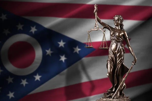 Ohio Drapeau État Américain Avec Statue Dame Justice Balances Judiciaires — Photo