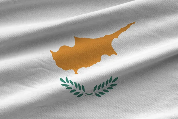 Кипрский Флаг Большими Складками Размахивающими Близко Студийным Освещением Помещении Официальные — стоковое фото