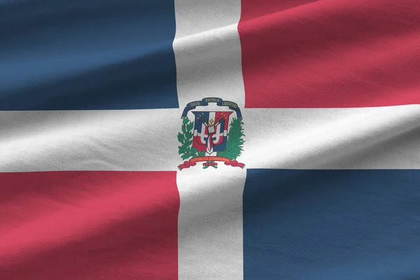 Bandera República Dominicana Con Grandes Pliegues Ondeando Cerca Bajo Luz — Foto de Stock