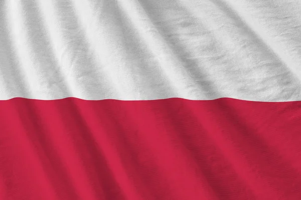 Польський Прапор Великими Складками Розмахуючи Під Освітленням Студії Приміщенні Офіційні — стокове фото