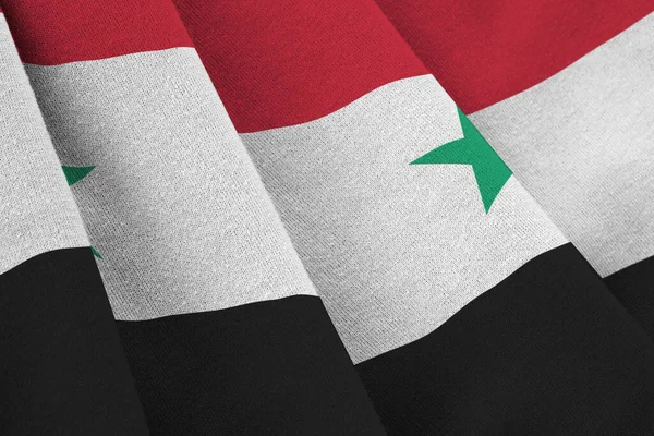 Bandera Siria Con Grandes Pliegues Ondeando Cerca Bajo Luz Del — Foto de Stock