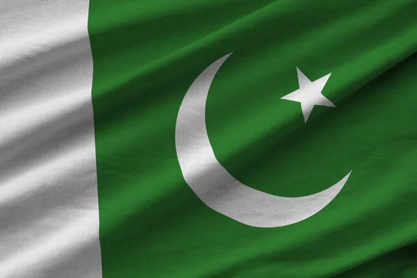 Bandera Pakistán Con Grandes Pliegues Ondeando Cerca Bajo Luz Del — Foto de Stock