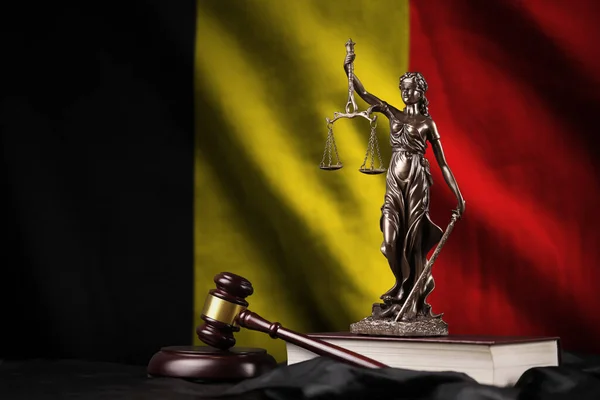 Bandiera Belgio Con Statua Della Signora Giustizia Costituzione Martello Giudice — Foto Stock