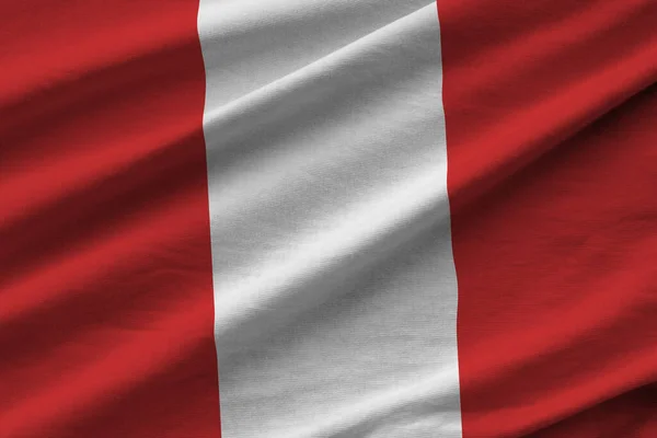 Peru Vlag Met Grote Plooien Zwaaien Close Onder Studio Licht — Stockfoto