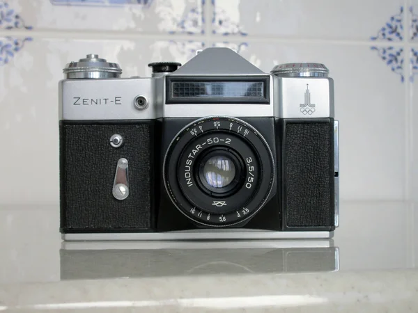 First Optical Camera Zenit Made Russia Eighties Last Century Lens — Stock Photo, Image