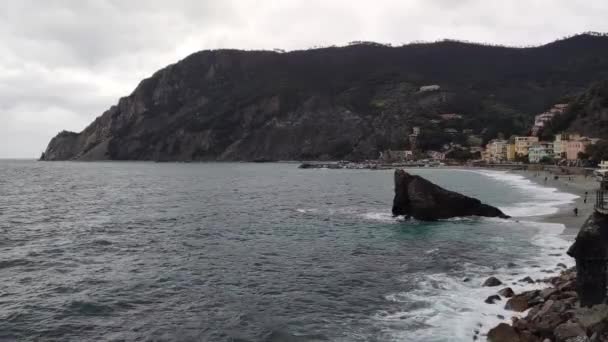 Zeekust Van Cinque Terre Met Zijn Dorpen Natuur Italië Tijdens — Stockvideo