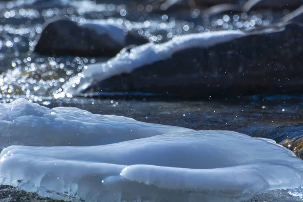 Spring Ice Mountain River — Stock Photo, Image