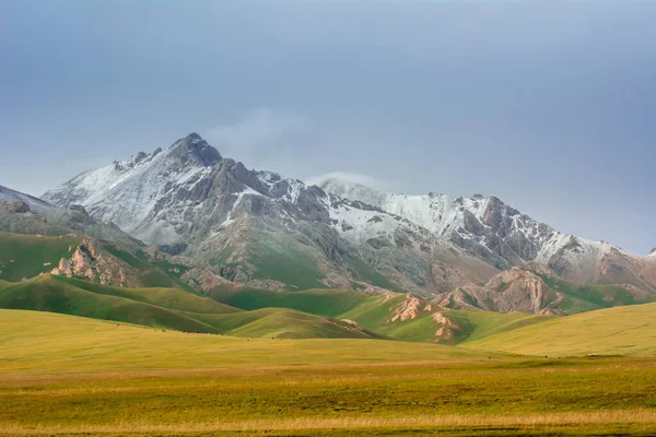 Alpenvelden Zoon Kul Kirgizië — Stockfoto