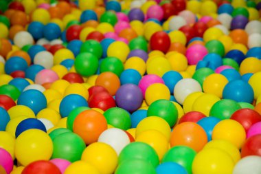 Arkaplan, farklı renk topları.