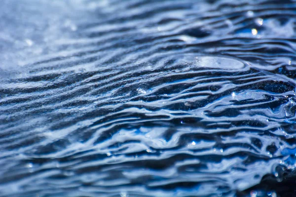 Hielo Primavera Río Montaña — Foto de Stock