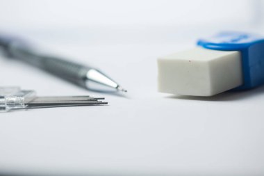 Siyah otomatik kalem hala ayrıntı ve silgi - yüksek kalite fotoğraf