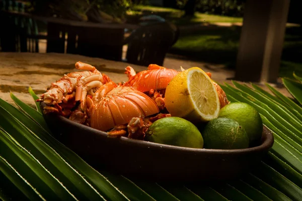 Lezat Segar Dan Dimasak Seluruh Lobster Dengan Kapur Lemon Atas — Stok Foto
