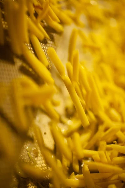 Patates Fabrikasının Üretim Hattı Patates Kızartması Fast Food — Stok fotoğraf