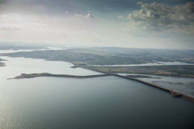 Hidroelektrik enerji santrali suyu. Yüksek kalite fotoğraf