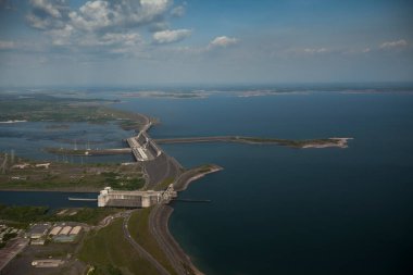 Hidroelektrik enerji santrali suyu. Yüksek kalite fotoğraf