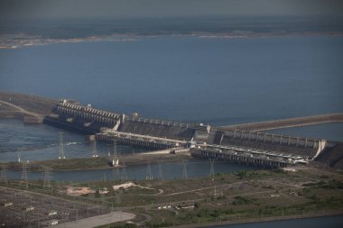 Hidroelektrik enerji santrali suyu. Yüksek kalite fotoğraf