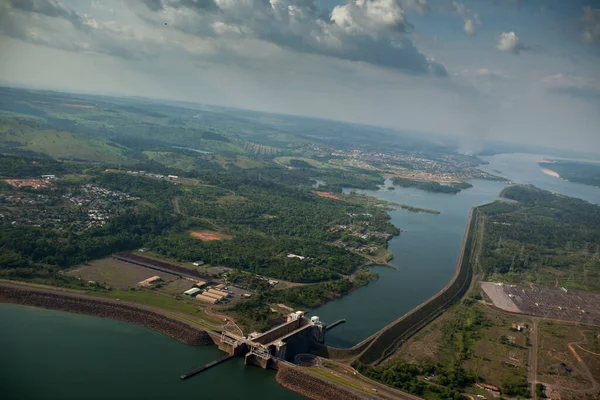 Água Central Hidroeléctrica Foto Alta Qualidade — Fotografia de Stock