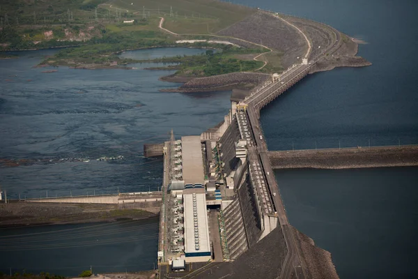 水力発電所の水 高品質の写真 — ストック写真