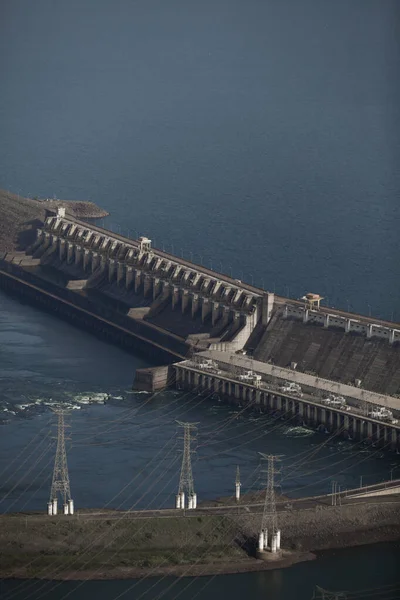 水力発電所の水 高品質の写真 — ストック写真
