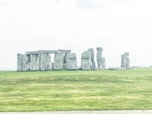 イギリス アベベリーの神秘的な石造りの記念碑 — ストック写真