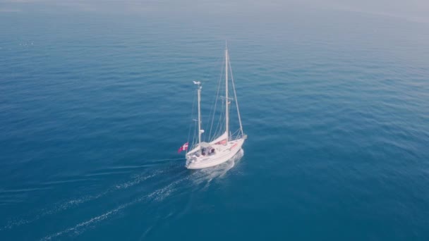 Sailing Boat Calm Ocean — Stockvideo