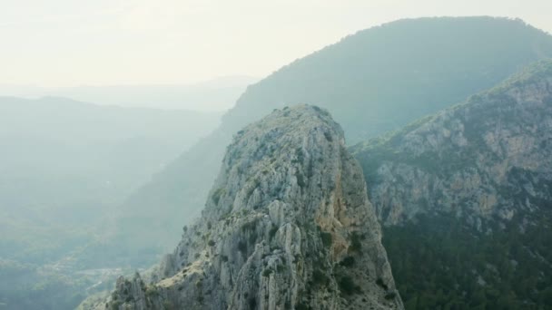 Dangerous Limestone Rock Good Climbing — Wideo stockowe