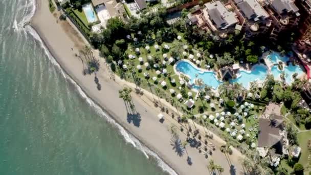Hoteles Lujo Situados Muy Cerca Orilla Del Mar — Vídeo de stock