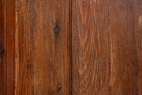 Tablones Madera Con Marcas Sierra Nudos Oscuros Barnizados Tono Rojizo —  Fotos de Stock