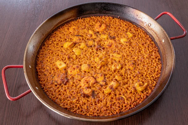 Finom Spanyol Polip Paella Socarrat Rizzsel Paella Serpenyőjében — Stock Fotó