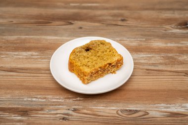 yumuşak ve pofuduk sünger keki her zamanki gibi ev yapımı.