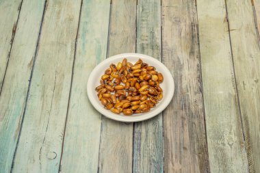 Peru yemeği aperatif olarak ya da tüm ana yemeklere eşlik ederek servis edilir.