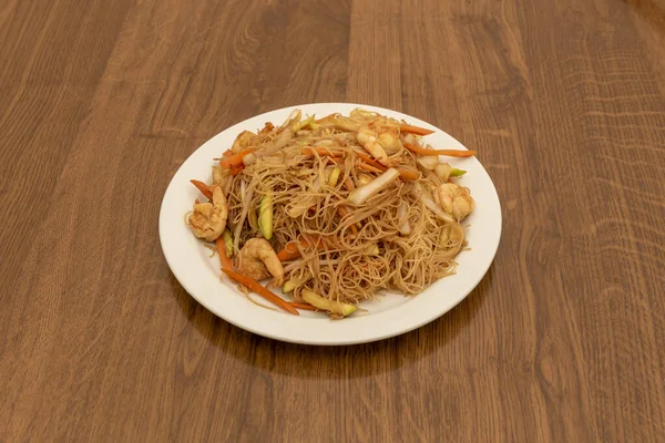 Macarrão Arroz Chinês Com Camarão Legumes Wok Com Molho Soja — Fotografia de Stock