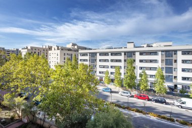 Güney Avrupa 'da bir yerleşim yerinin ön cephesi