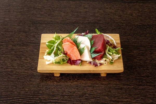 Sashimi Egy Japán Étel Amely Főleg Nyers Tengeri Ételekből Vagy — Stock Fotó