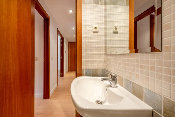 Bathroom White Porcelain Sink Tile Type Tile Next Long Hallway — Stock Photo, Image