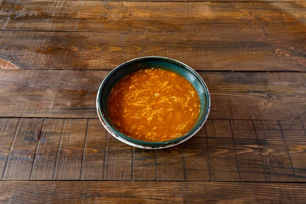 ハリラは トマト マメ科植物で作られた伝統的な北アフリカのスープです 年間を通して消費されますが 栄養価が高いため 特にイフタールに適しています — ストック写真